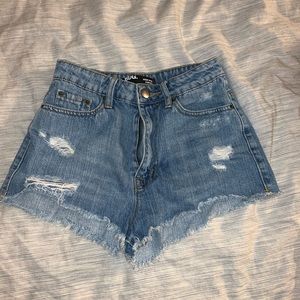 Super cute jean shorts